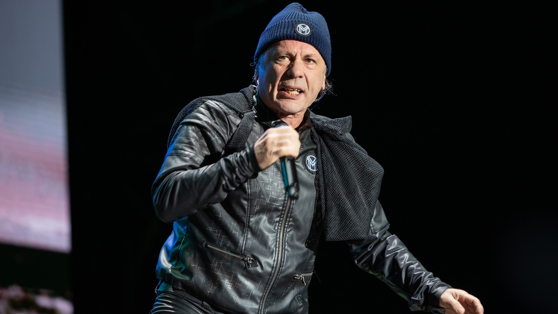 Bruce Dickinson en vivo con su banda solista en el Summerside Festival de Grenchen, en 2024