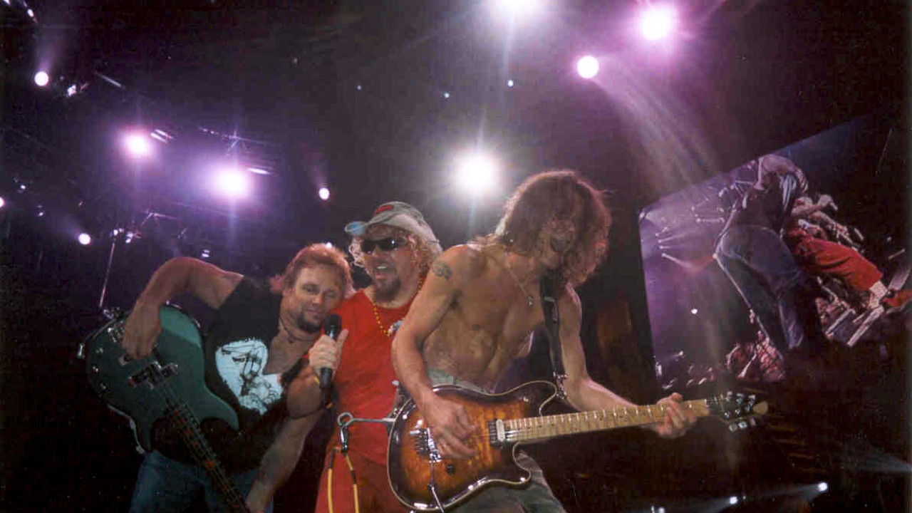 Van Halen con Sammy Hagar en vivo: Michael Anthony, Sammy Hagar y Eddie Van Halen