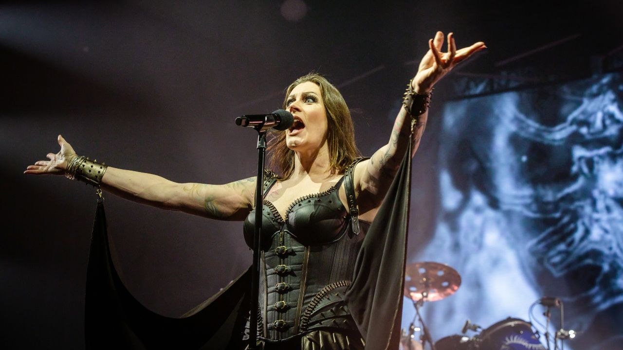 Floor Jansen en vivo con Nightwish