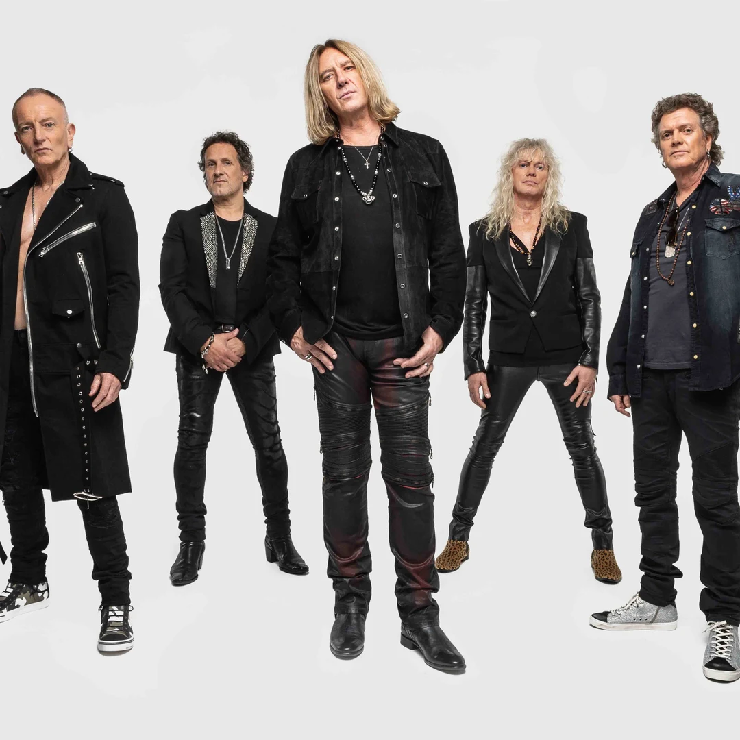 Def Leppard, foto de la banda en 2018